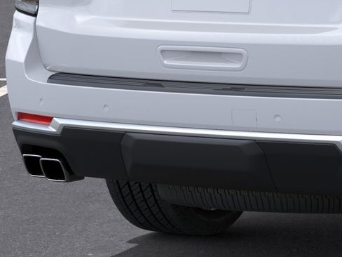 New 2026 Chevrolet Suburban High Country AWD/4WD image 14