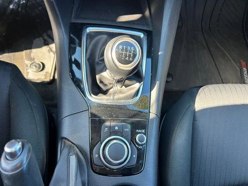 Used 2016 MAZDA MAZDA3 i Sport image 16