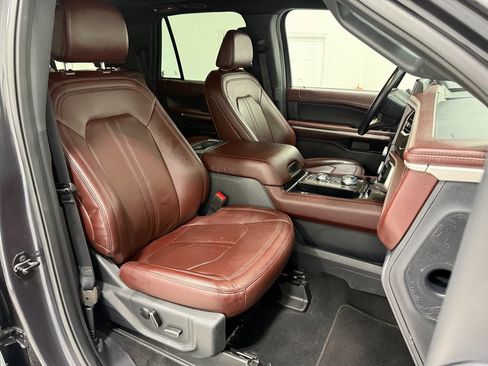 Used 2024 Ford Expedition Max Limited image 23