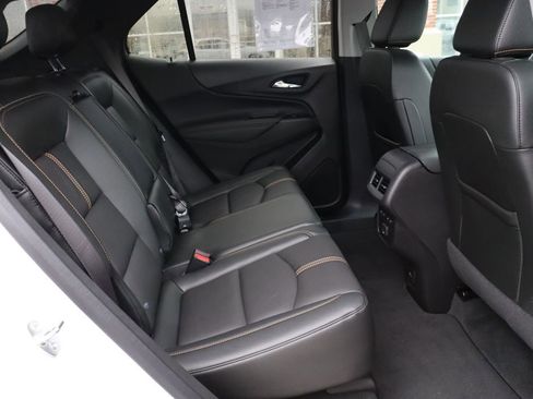 Used 2024 Chevrolet Equinox Premier image 44