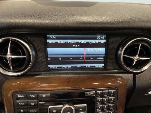 Used 2014 Mercedes-Benz SLK 250 image 28