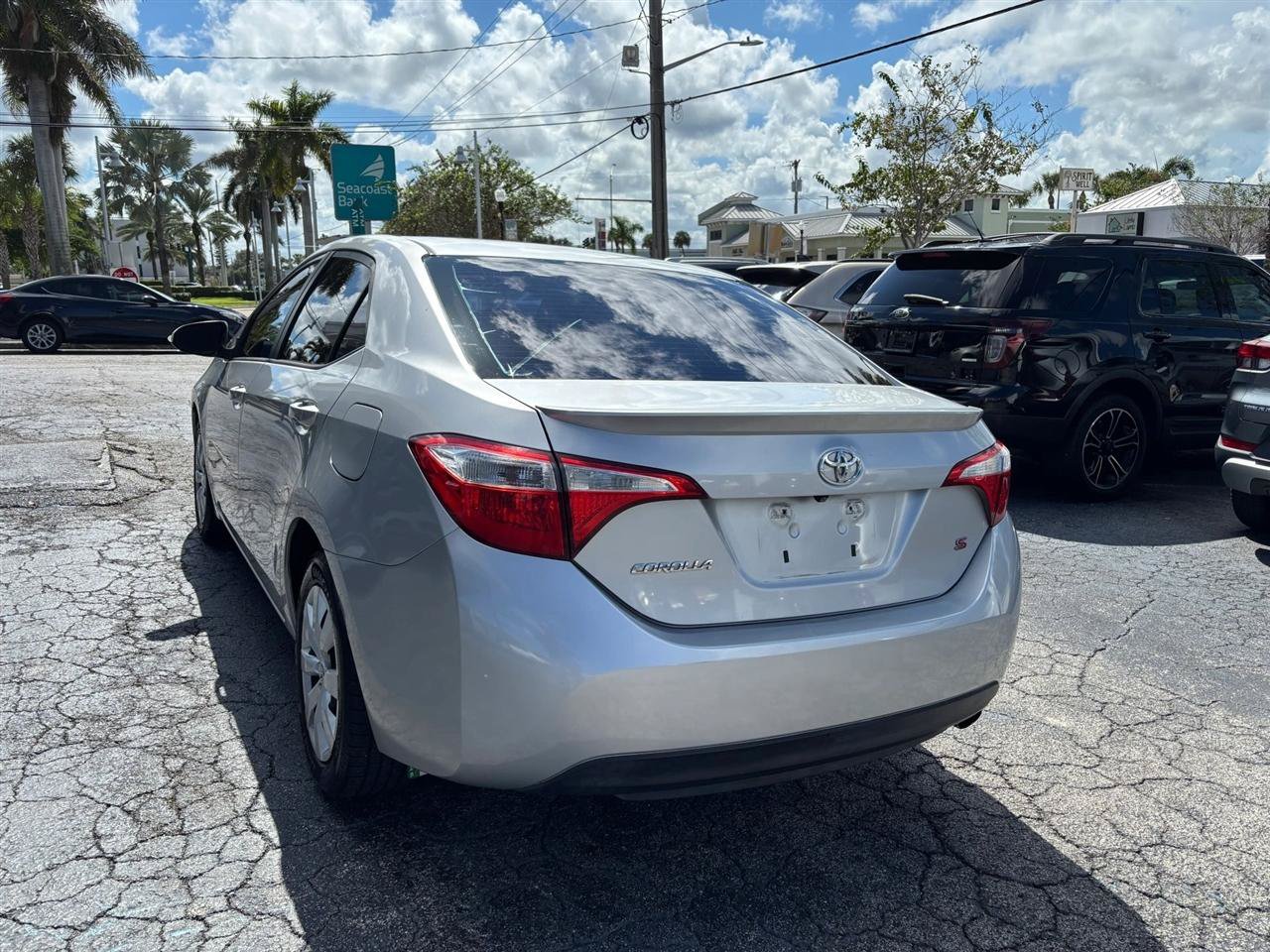 Used 2015 Toyota Corolla S FWD image 3