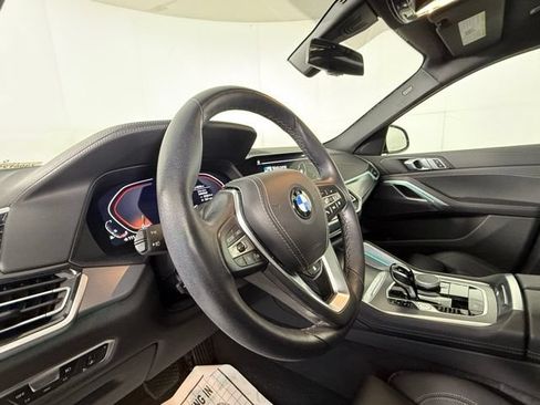 Used 2022 BMW X6 xDrive40i AWD/4WD image 17