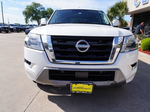Used 2023 Nissan Armada SV w/ Cargo Package image 2