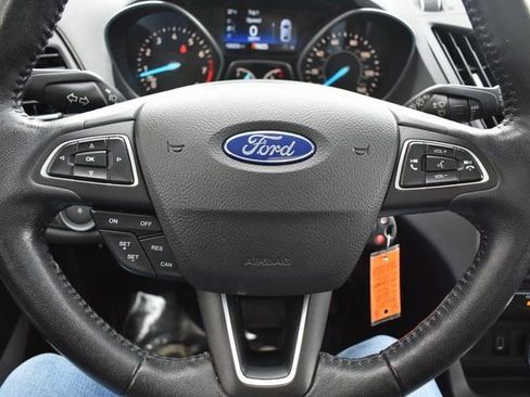 Used 2018 Ford Escape SEL image 18