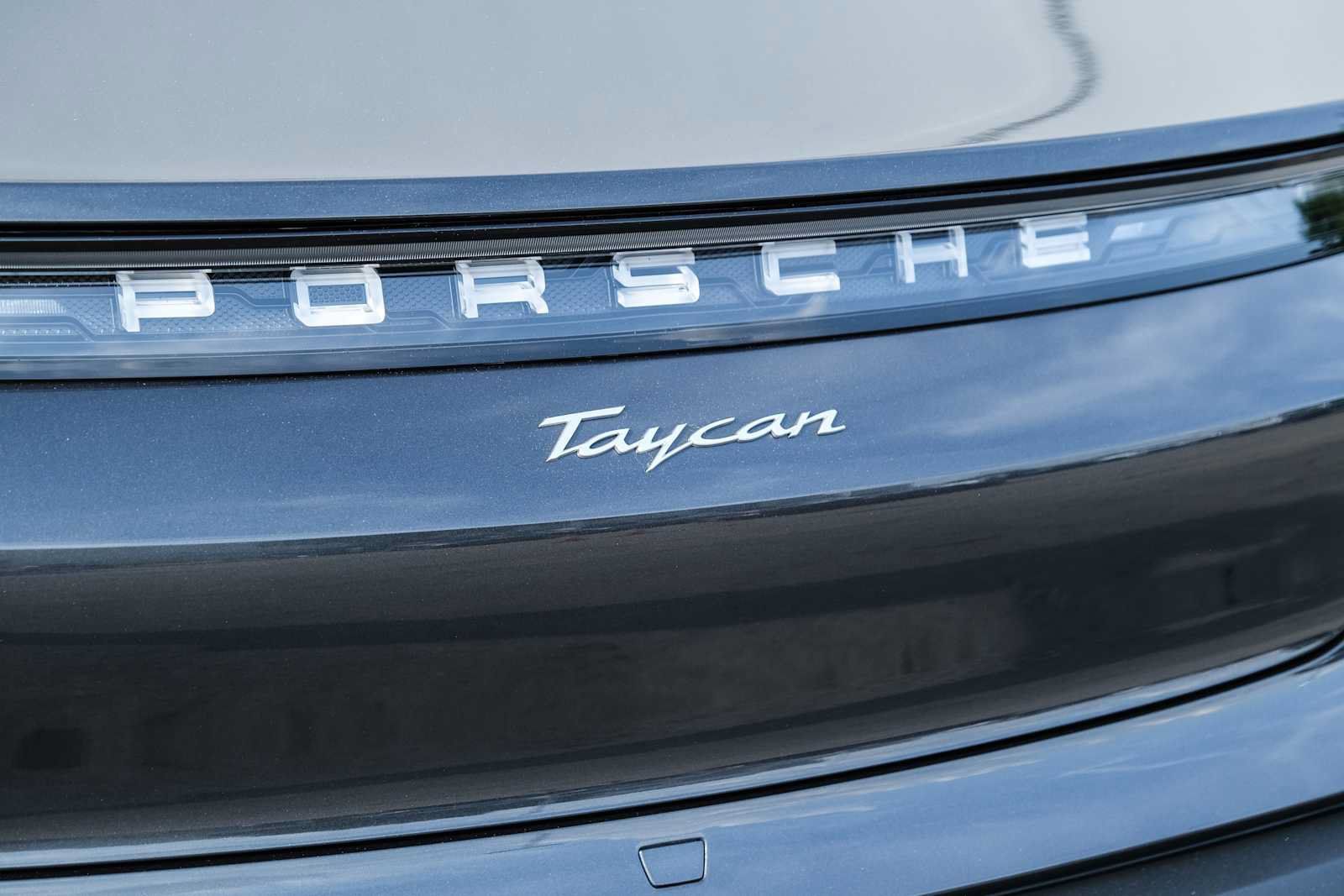 Used 2023 Porsche Taycan RWD image 13