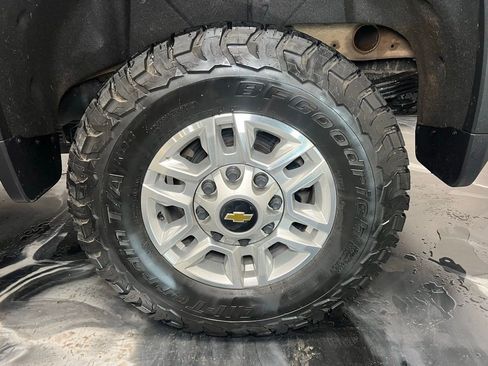 Used 2022 Chevrolet Silverado 2500 LT w/ All Star Edition image 21