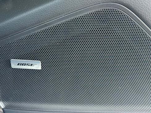 Certified 2025 Porsche Cayenne AWD/4WD image 20