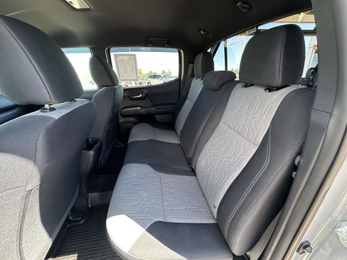 Used 2021 Toyota Tacoma TRD Off-Road image 22