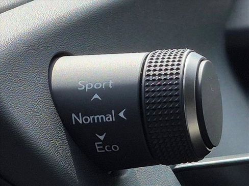 Used 2023 Lexus UX 250h FWD w/ Accessory Package (Z1) image 8