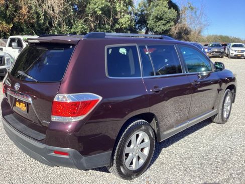 Used 2012 Toyota Highlander 4WD image 7