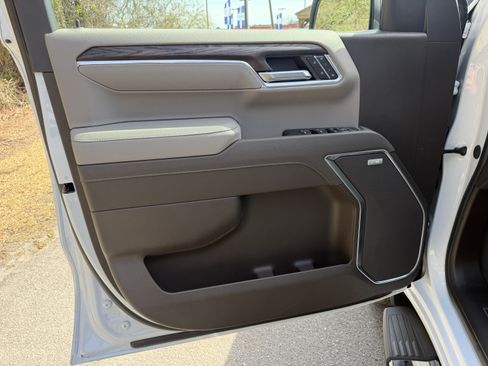 New 2026 GMC Sierra 1500 SLT w/ SLT Premium Plus Package image 19