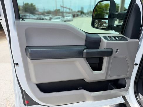 Used 2022 Ford F350 XL w/ Power Equipment Group RWD image 12