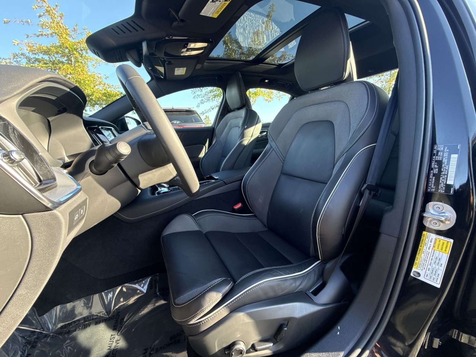 Used 2024 Volvo S60 T8 Plus AWD/4WD image 13