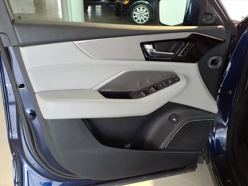 Used 2023 Acura MDX SH-AWD w/ Technology Package image 10