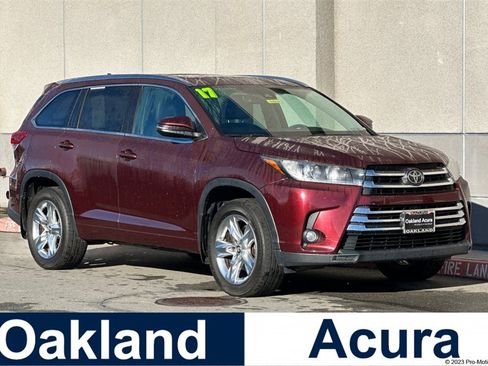 Used 2017 Toyota Highlander Limited image 1