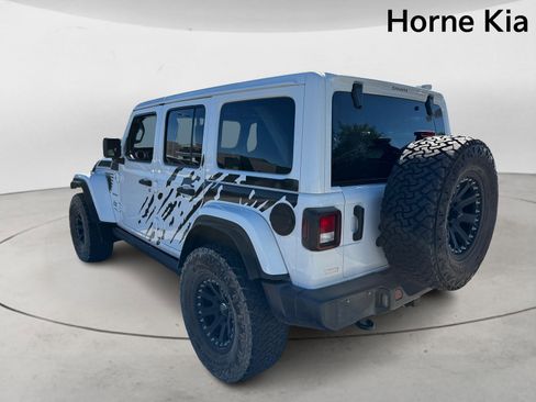 Used 2021 Jeep Wrangler Unlimited Sahara w/ Uconnect 4C Nav & Sound Group image 5