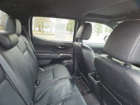 Used 2023 Toyota Tacoma Limited image 16