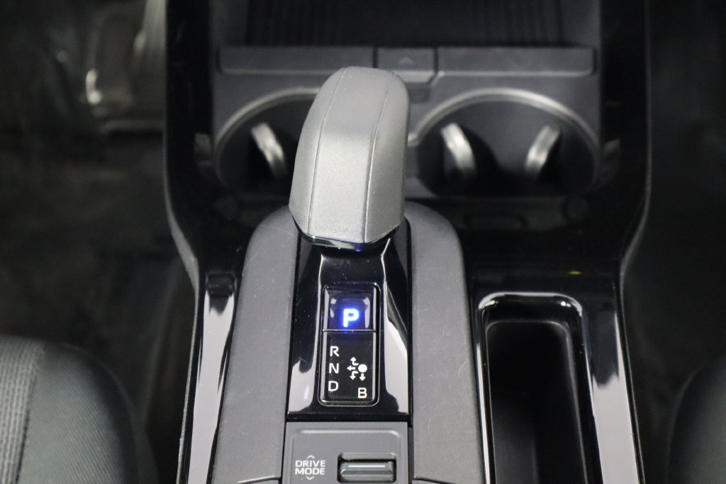 Used 2026 Toyota Prius LE FWD image 27