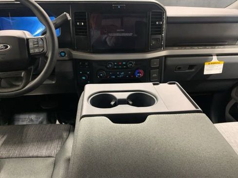 New 2026 Ford F350 XLT w/ XLT Premium Package AWD/4WD image 11