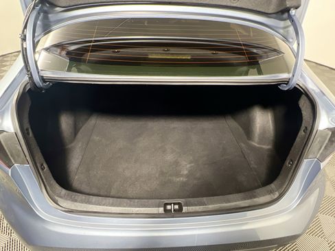 Used 2022 Toyota Corolla LE image 32