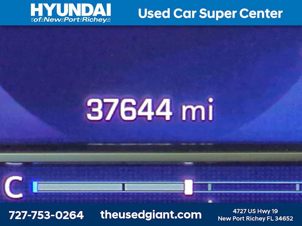 Used 2024 Chevrolet Silverado 1500 LT AWD/4WD image 30