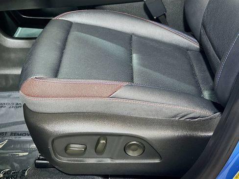 Used 2025 Chevrolet Equinox RS w/ Safety and Technology Package FWD image 17