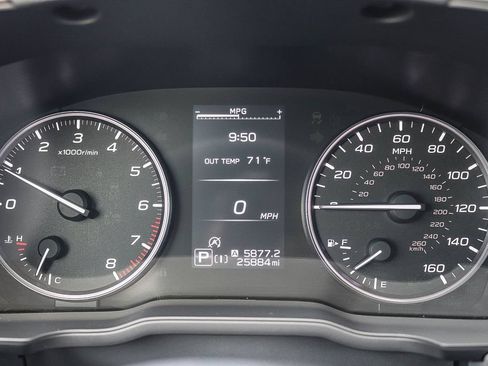Certified 2024 Subaru Crosstrek 2.0i Premium AWD/4WD image 27