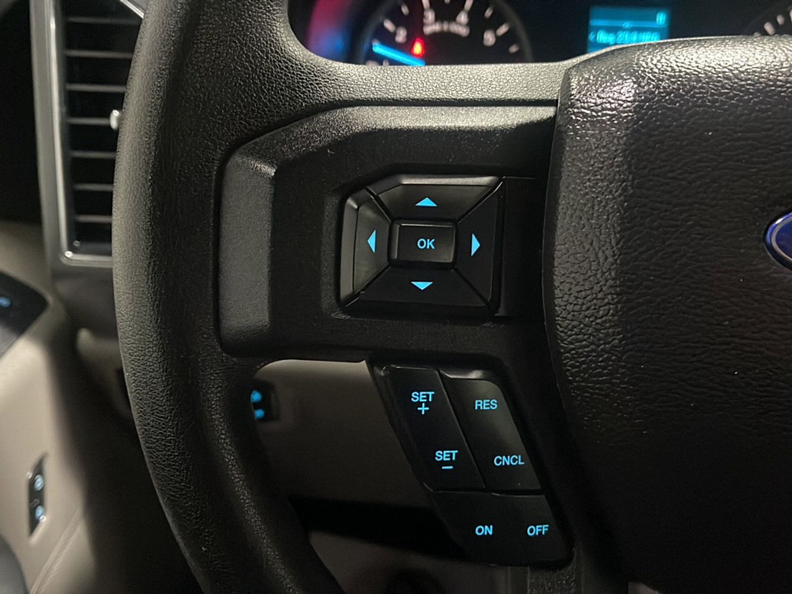 Used 2018 Ford F150 XLT AWD/4WD image 6