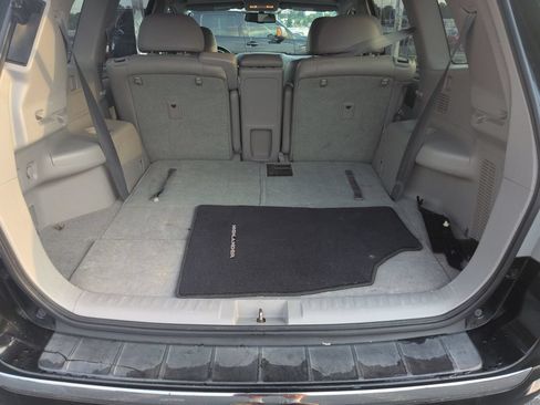 Used 2011 Toyota Highlander SE w/ Tow Pkg FWD image 24