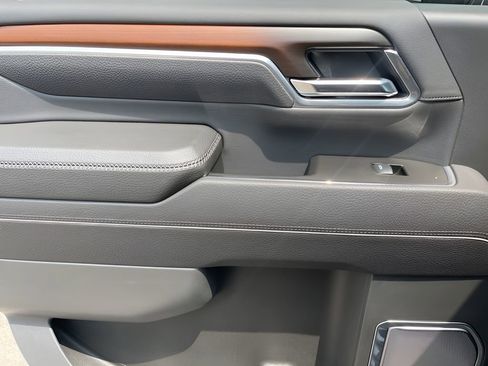 New 2025 GMC Sierra 2500 Denali w/ Denali Reserve Package image 18