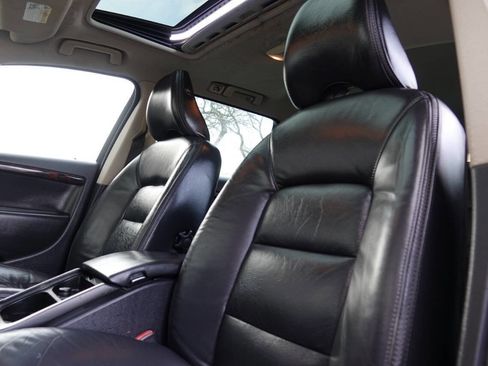 Used 2008 Volvo XC70 3.2 image 49