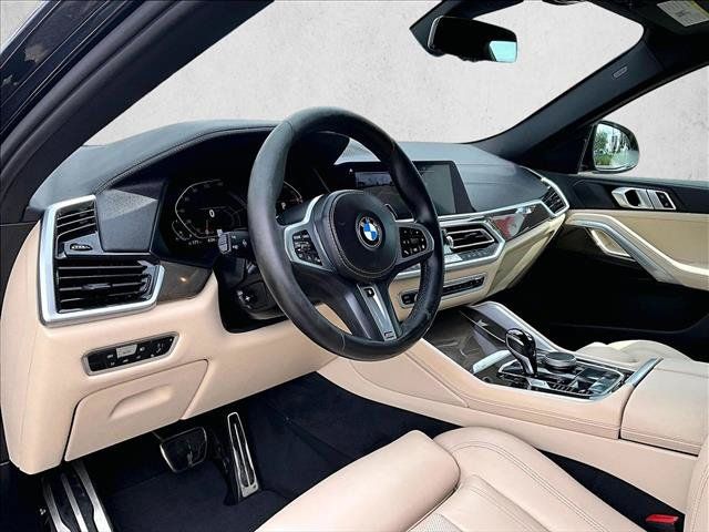 Used 2022 BMW X6 xDrive40i w/ M Sport Package AWD/4WD image 13