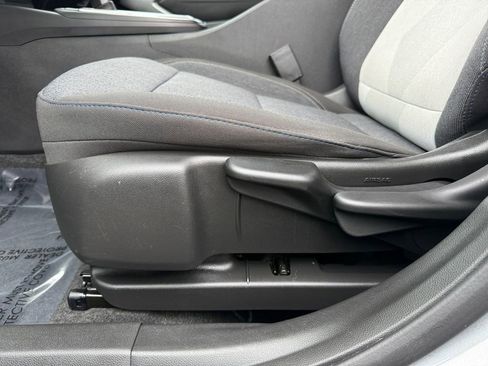 Used 2024 Chevrolet Trax LS w/ Driver Confidence Package image 9