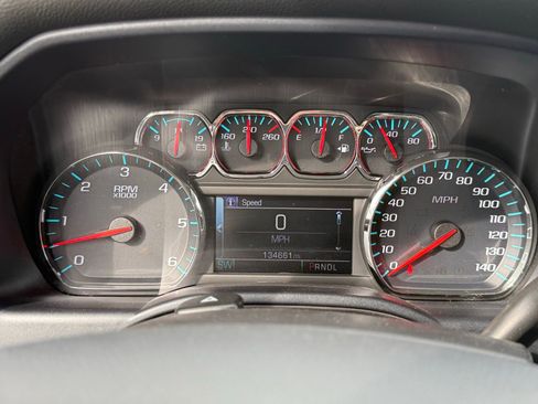 Used 2018 Chevrolet Silverado 1500 LT w/ Trailering Package AWD/4WD image 28