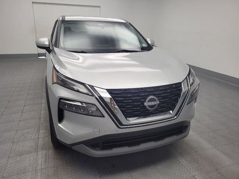 Used 2023 Nissan Rogue SV image 14