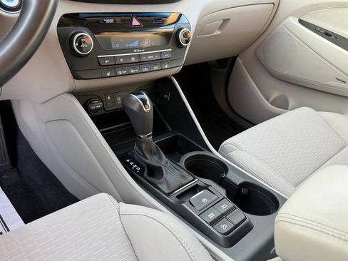 Used 2020 Hyundai Tucson Sport AWD/4WD image 22