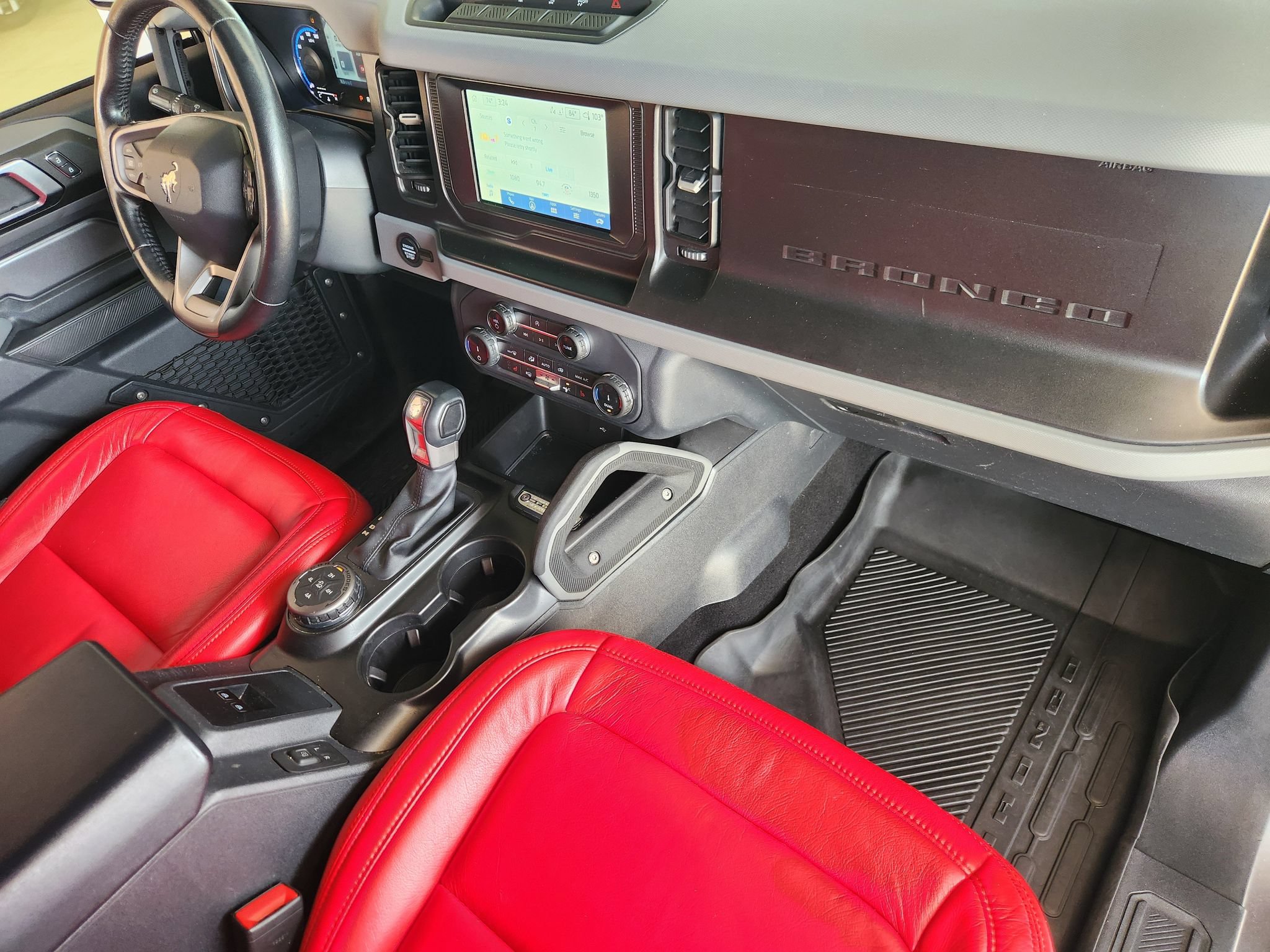 Used 2022 Ford Bronco Big Bend w/ Sasquatch Package AWD/4WD image 27