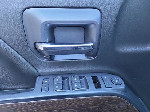 Used 2018 GMC Sierra 2500 Denali w/ Duramax Plus Package image 6