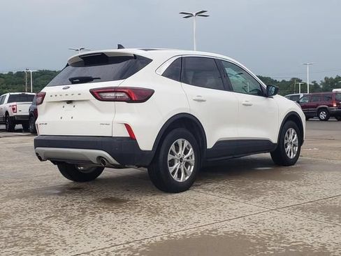 Used 2023 Ford Escape Active w/ Tech Pack #1 AWD/4WD image 4