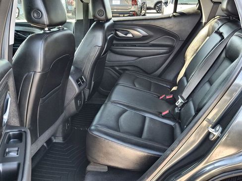 Used 2021 GMC Terrain SLT image 14