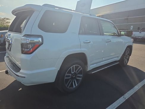 Used 2018 Toyota 4Runner Limited AWD/4WD image 5