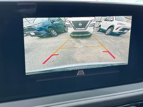 Used 2025 Buick Envista Sport Touring image 17