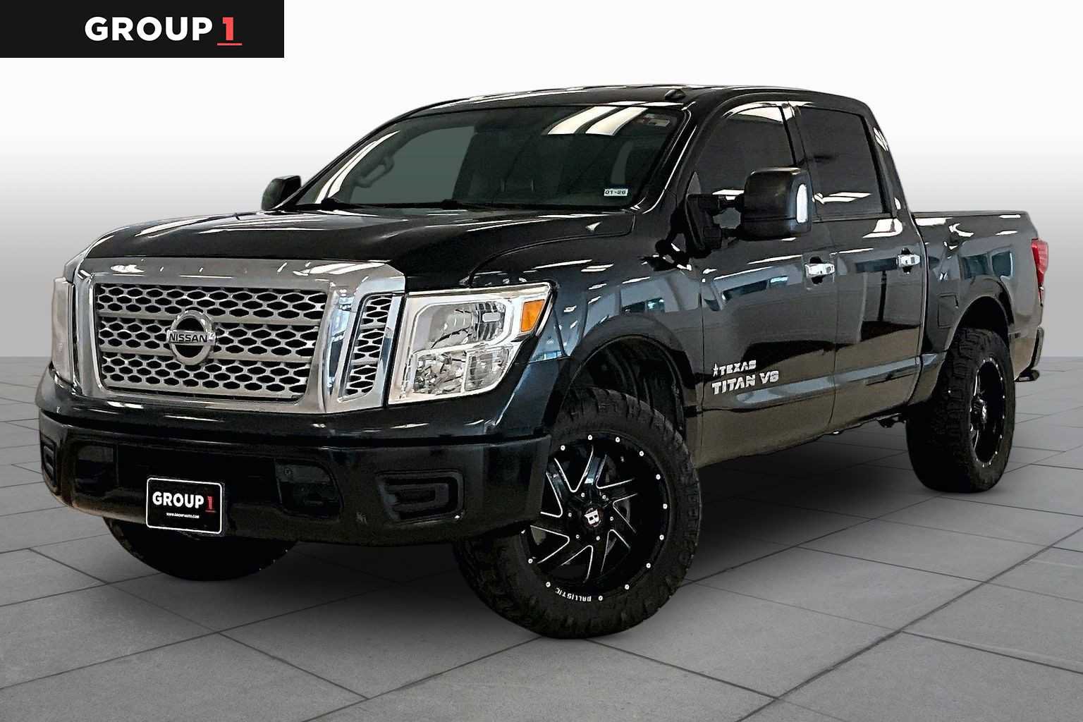 Used 2019 Nissan Titan SV w/ SV Convenience Package AWD/4WD image 1