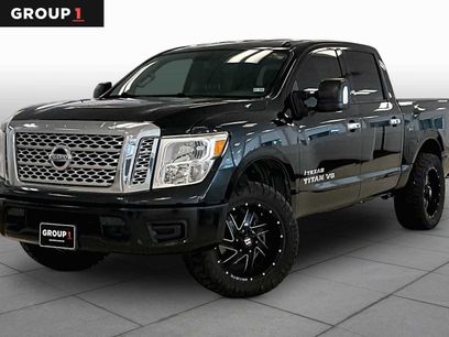 Used 2019 Nissan Titan SV w/ SV Convenience Package