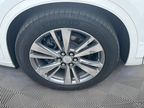 Used 2022 Cadillac XT6 Premium Luxury FWD image 36