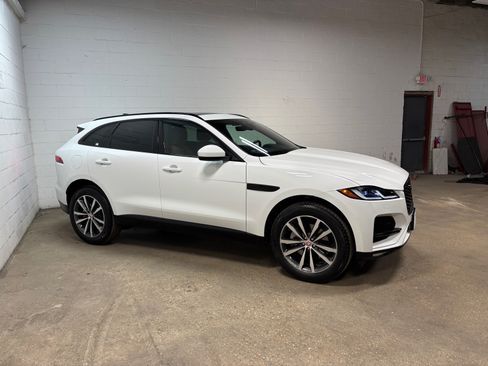 Used 2022 Jaguar F-PACE S AWD/4WD image 5