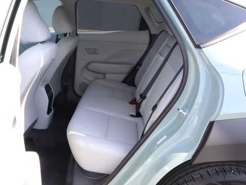 Used 2025 Hyundai Kona SEL FWD image 8
