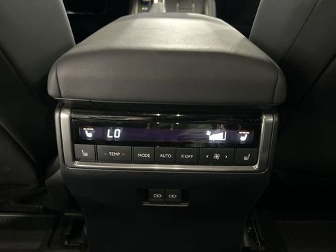Used 2024 Lexus GX 550 w/ Accessory Package (2T) image 36