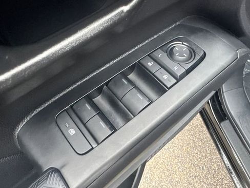 Used 2024 Toyota Tacoma SR image 24